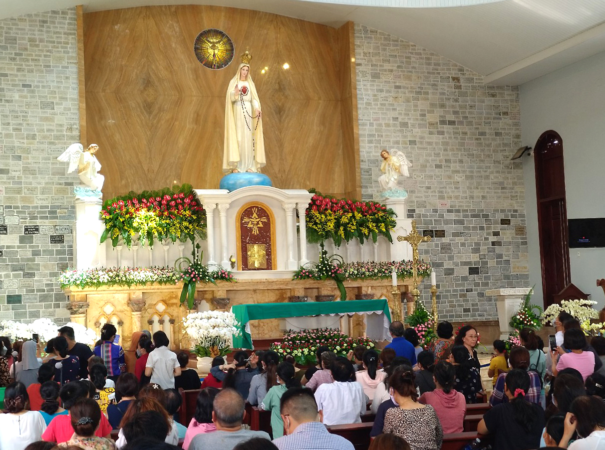 Giáo xứ Fatima: thánh lễ kính Đức Mẹ Maria nhân kỷ niệm 105 năm Đức Mẹ hiện ra tại Fatima, Bồ Đào Nha
