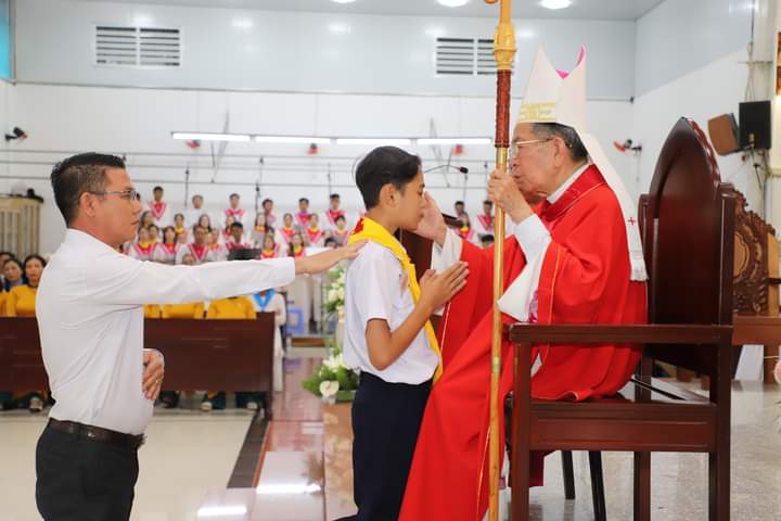 Giáo họ Phanxicô Xaviê, hạt Tân Sơn Nhì: Hồng ân Thánh Thần