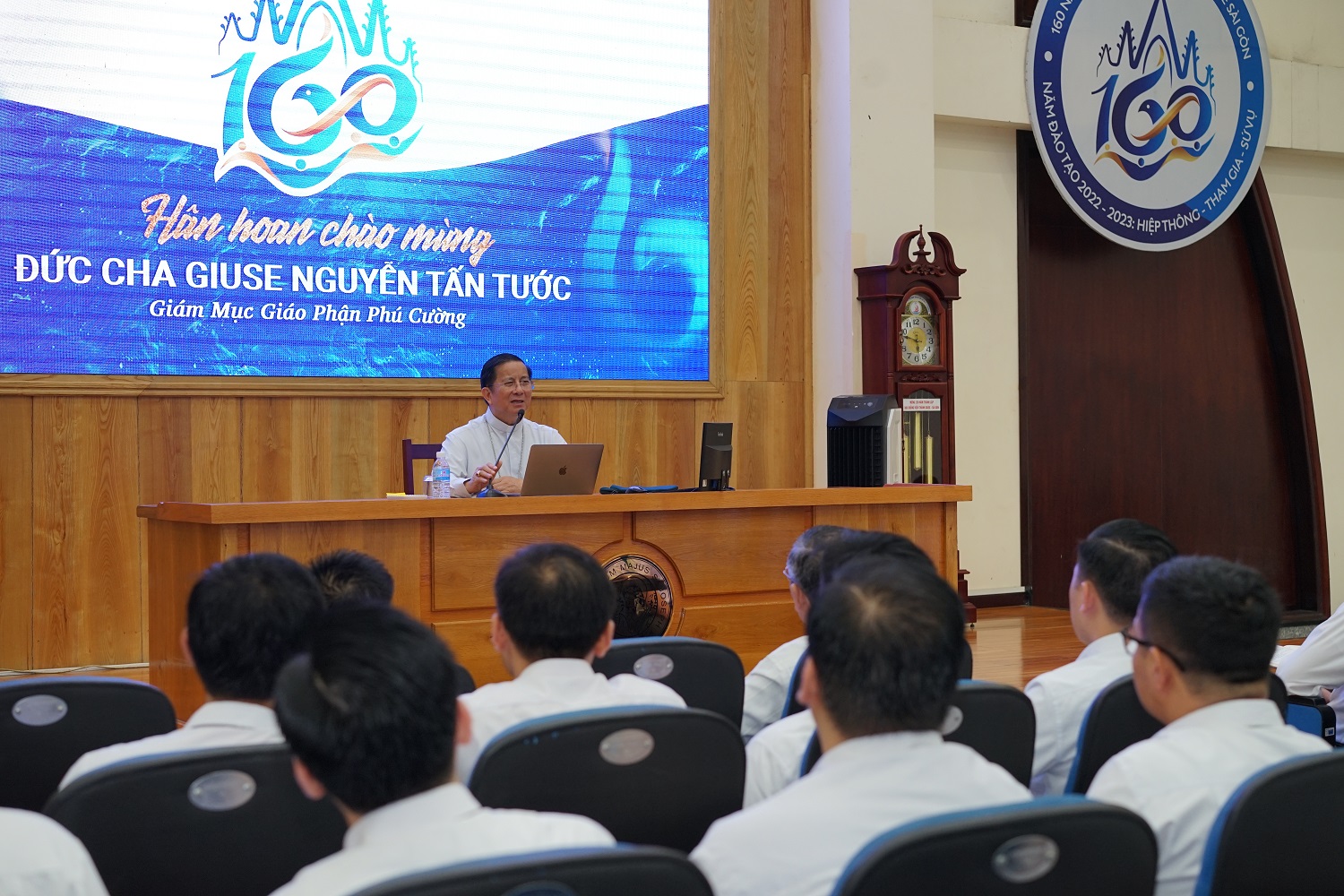 Đại Chủng viện Thánh Giuse Sài Gòn: Đức cha Giuse Nguyễn Tấn Tước, Giám mục Giáo phận Phú Cường huấn đức