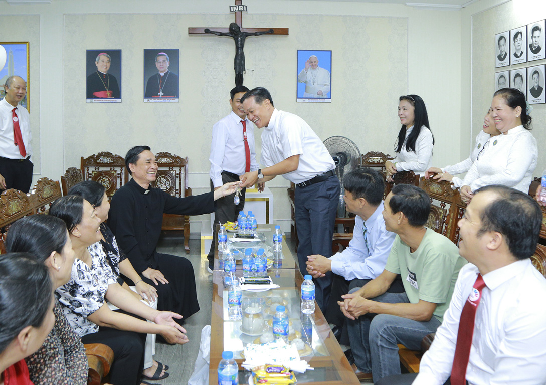 Giáo xứ Nam Hòa: Đón nhận linh mục phó xứ mới ngày 15-9-2020