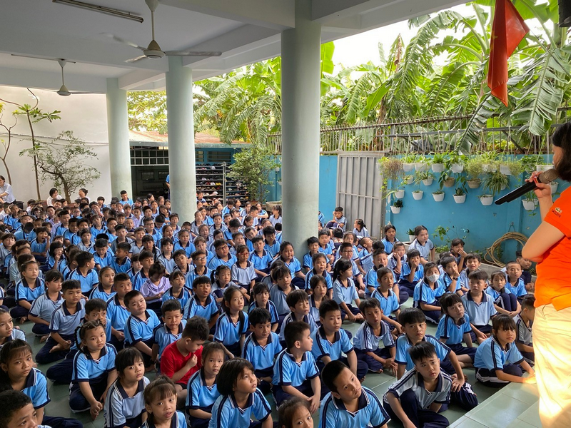 Quà Giáng sinh đã về Trường Tình thương Ái Linh