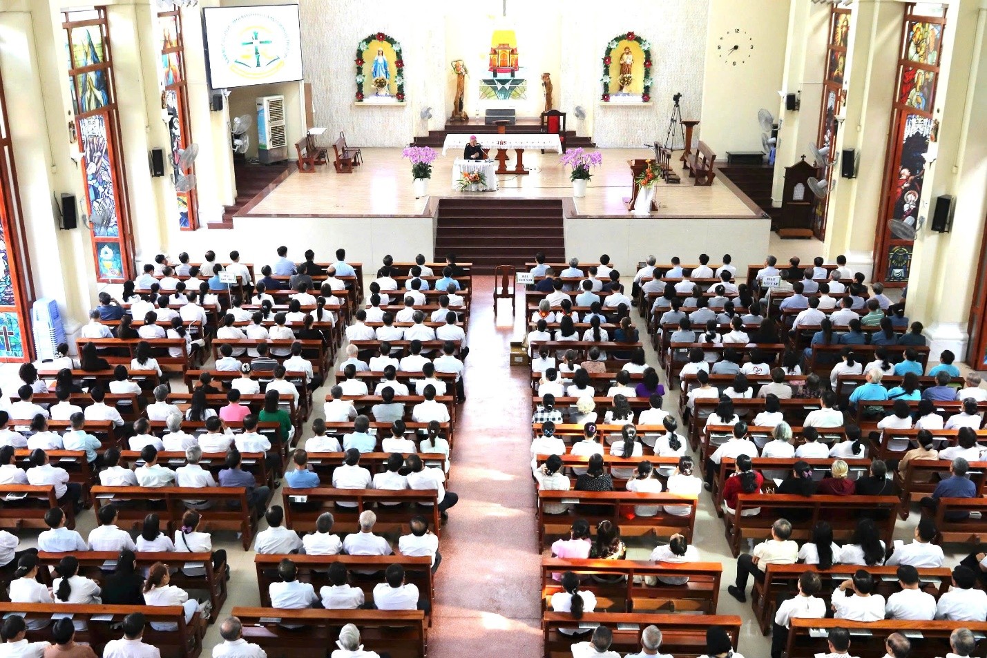 Liên giáo hạt Hóc Môn - Gò Vấp - Xóm Mới học hỏi về sứ mạng loan báo Tin Mừng