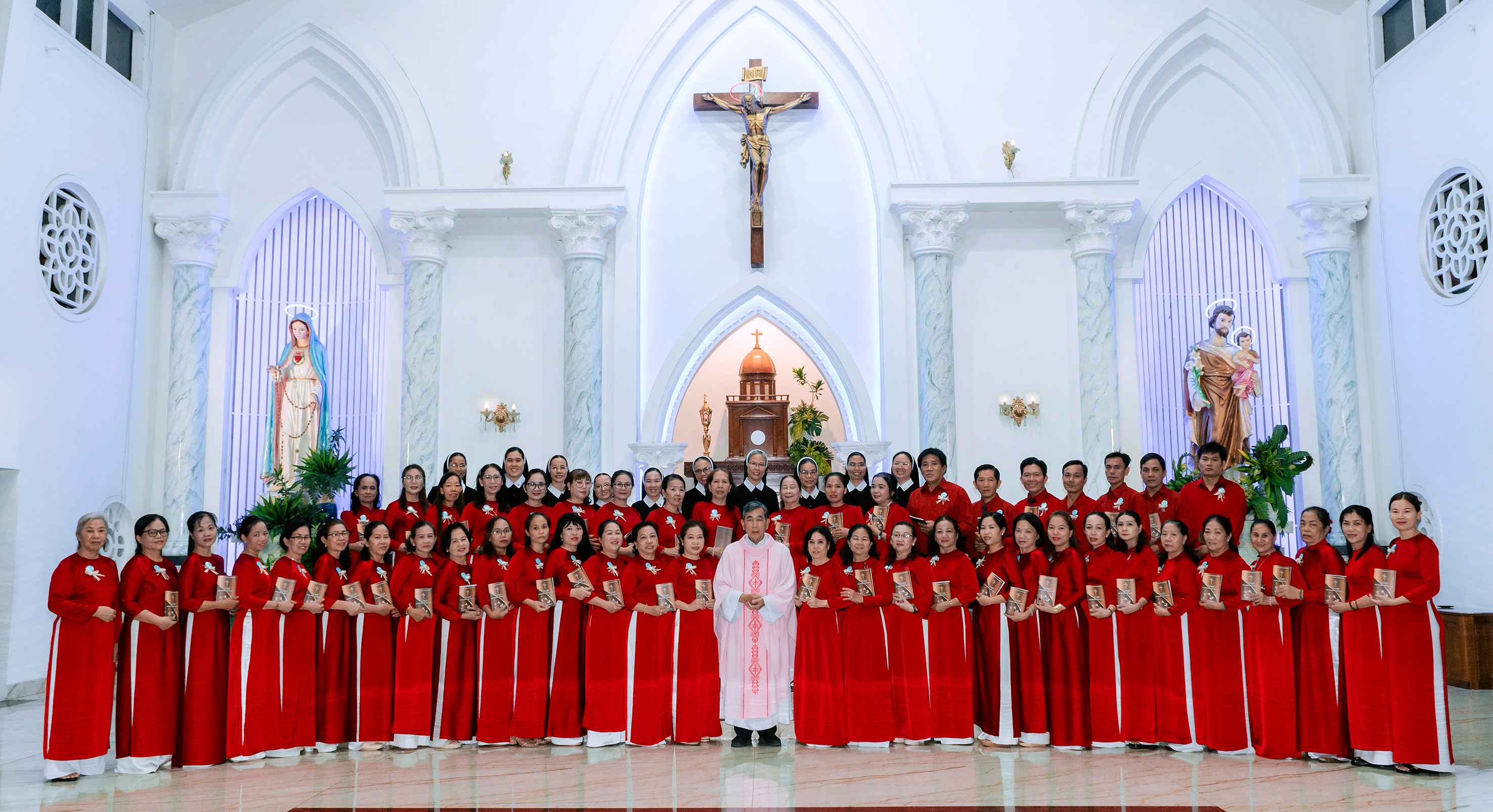 Giáo xứ Bình An: Thành lập Hiệp hội Tín hữu Mến Thánh Giá Gò Vấp