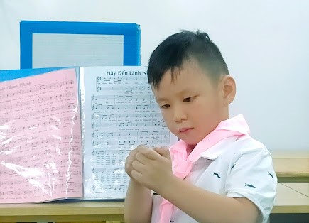 Chiên con và chiếc khăn diệu kỳ