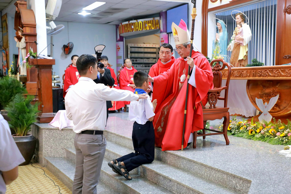 Giáo xứ Thánh Martinô: Hồng ân Chúa Thánh Thần ngày 16-7-2020