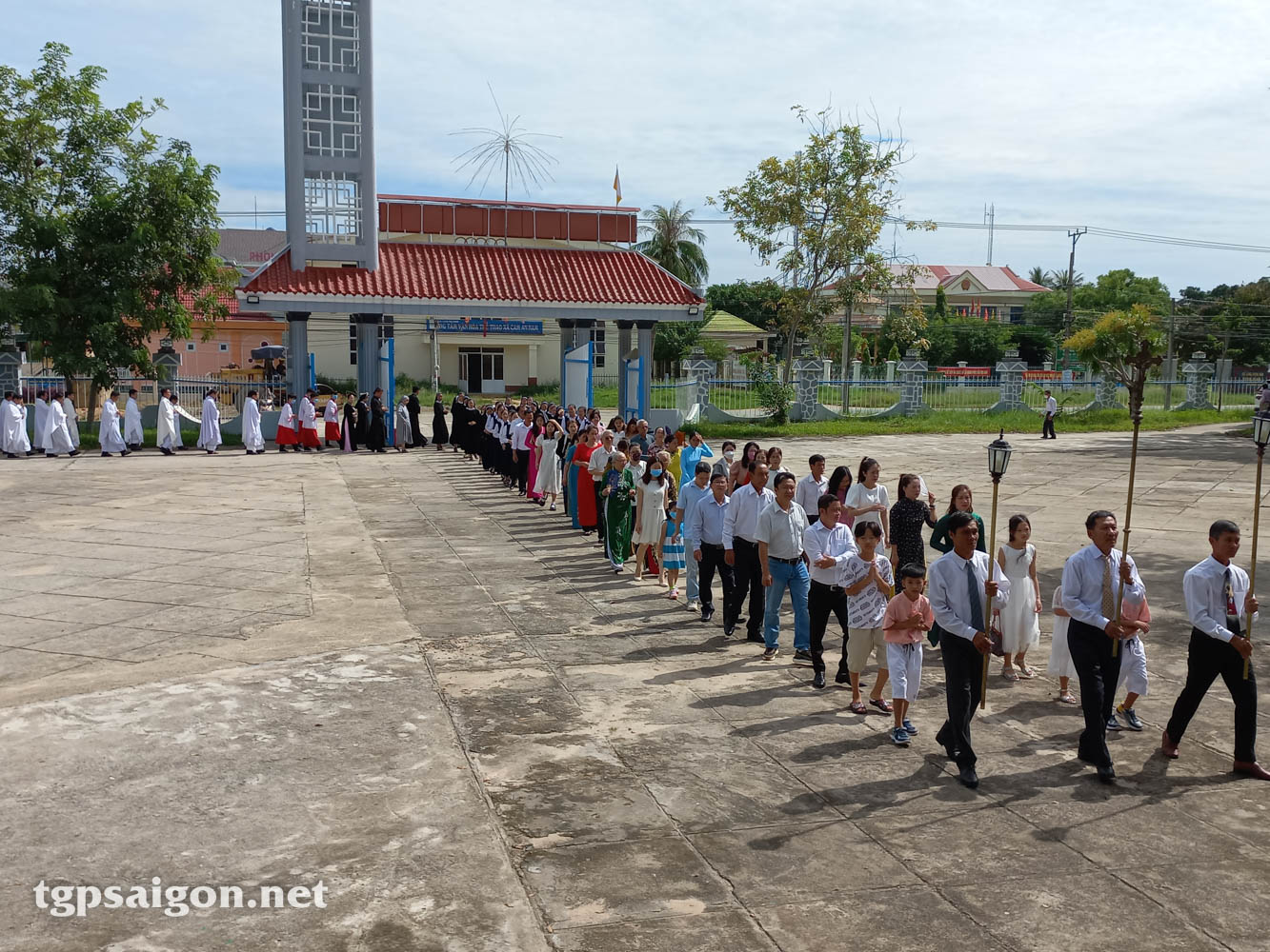 Dòng Chị Em Con Đức Mẹ Mân Côi Chí Hòa: Thánh lễ Tạ ơn Vĩnh khấn 16-8-2022