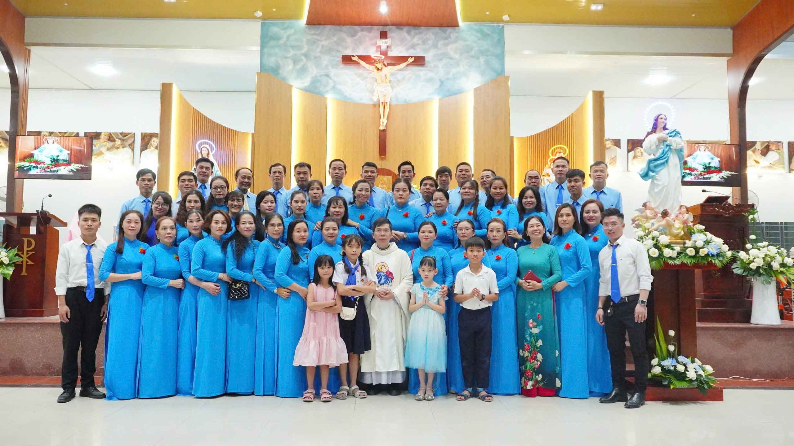 Thánh lễ trọng Đức Mẹ Hồn Xác Lên Trời, bổn mạng Ca Đoàn Mông Triệu tại Giáo họ Phanxicô Xaviê