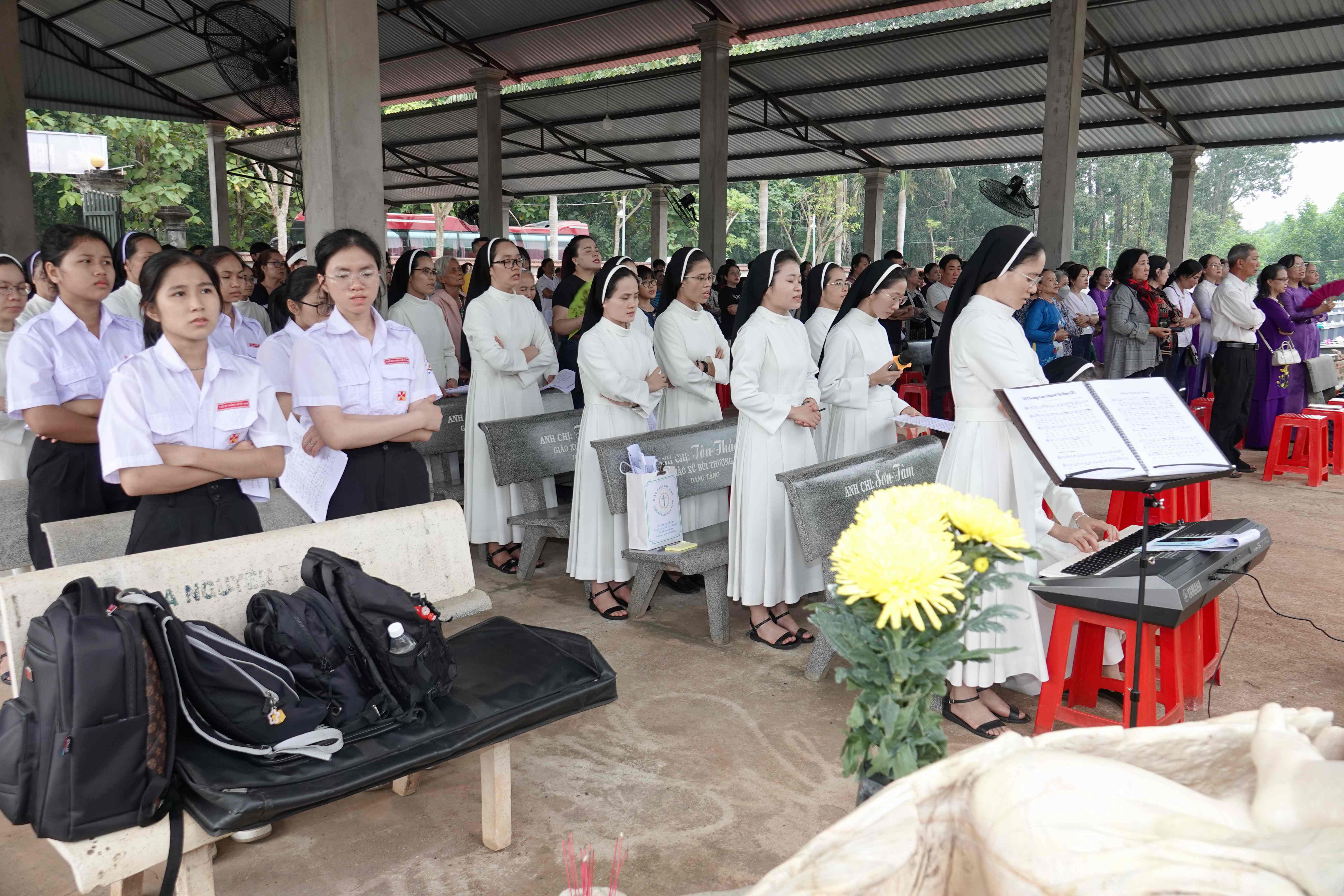 Thánh lễ an táng các thai nhi tại Giáo xứ Hòa Hội - Giáo phận Bà Rịa