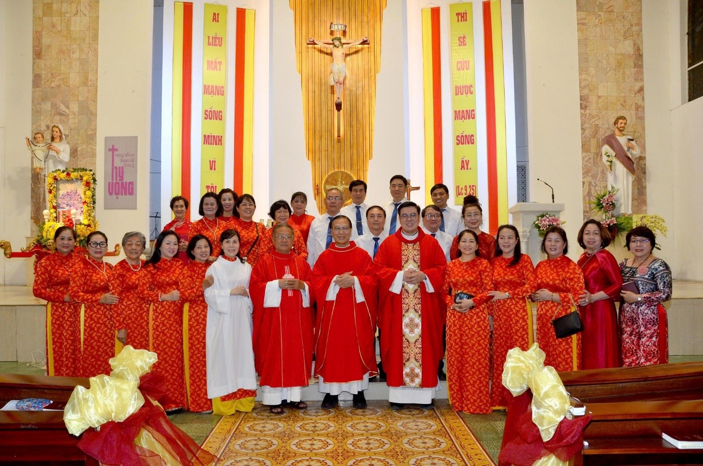 Giáo xứ Tân Trang mừng kính Các Thánh Tử Đạo Việt Nam, bổn mạng Hội đồng Mục vụ