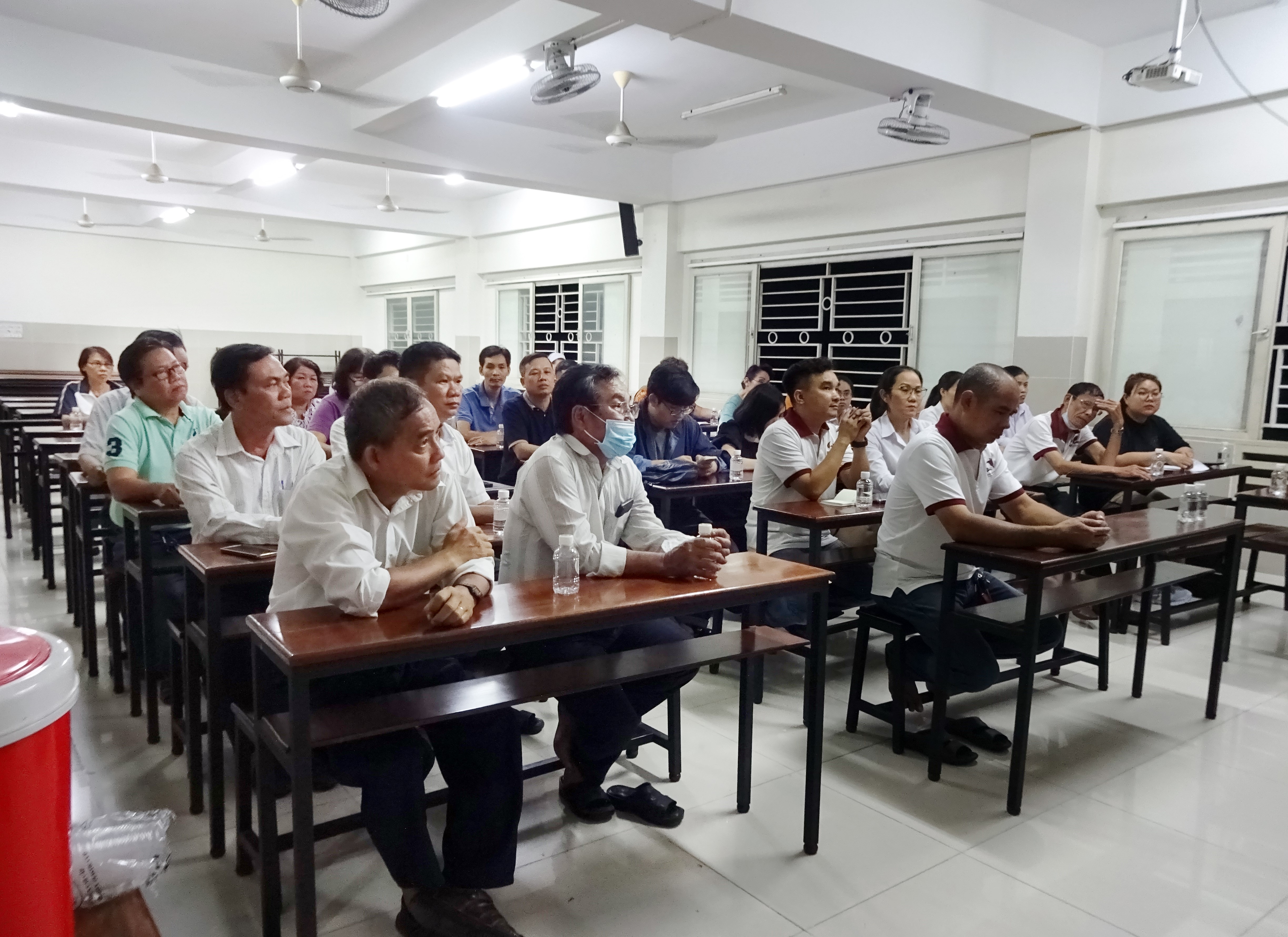 Giáo hạt Tân Sơn Nhì: Khai giảng lớp Mục vụ Truyền thông Tổng Quan