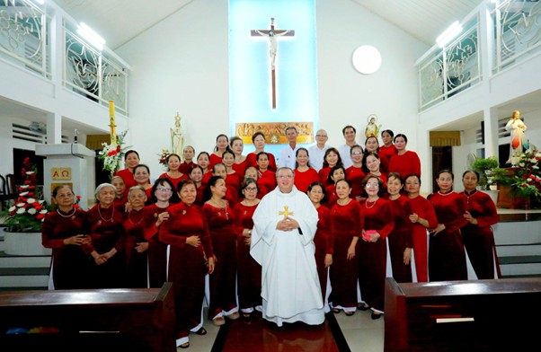 Giáo xứ Phú Thọ Hòa: Thánh lễ kính Lòng Chúa Thương Xót