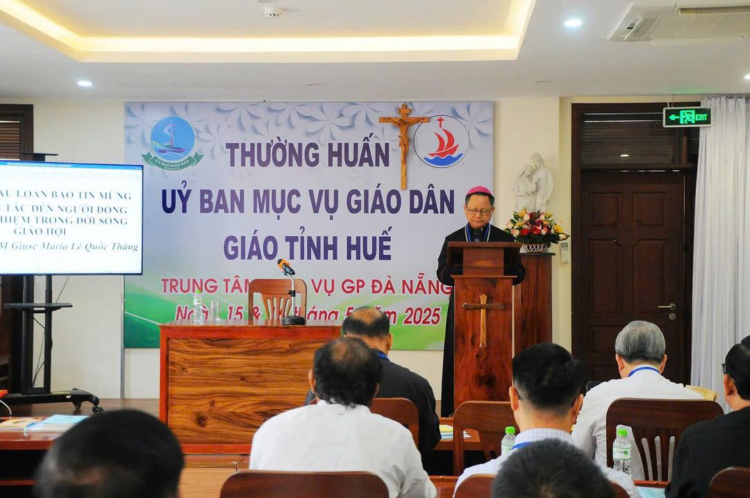 Buổi thường huấn dành cho giáo dân thuộc giáo tỉnh Huế từ ngày 15-16/5/2025