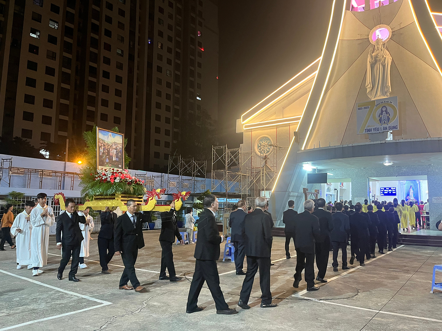 Giáo xứ Bình An: Mừng Lễ Các Thánh Tử Đạo Việt Nam - Bổn mạng Hội đồng Mục vụ Giáo xứ