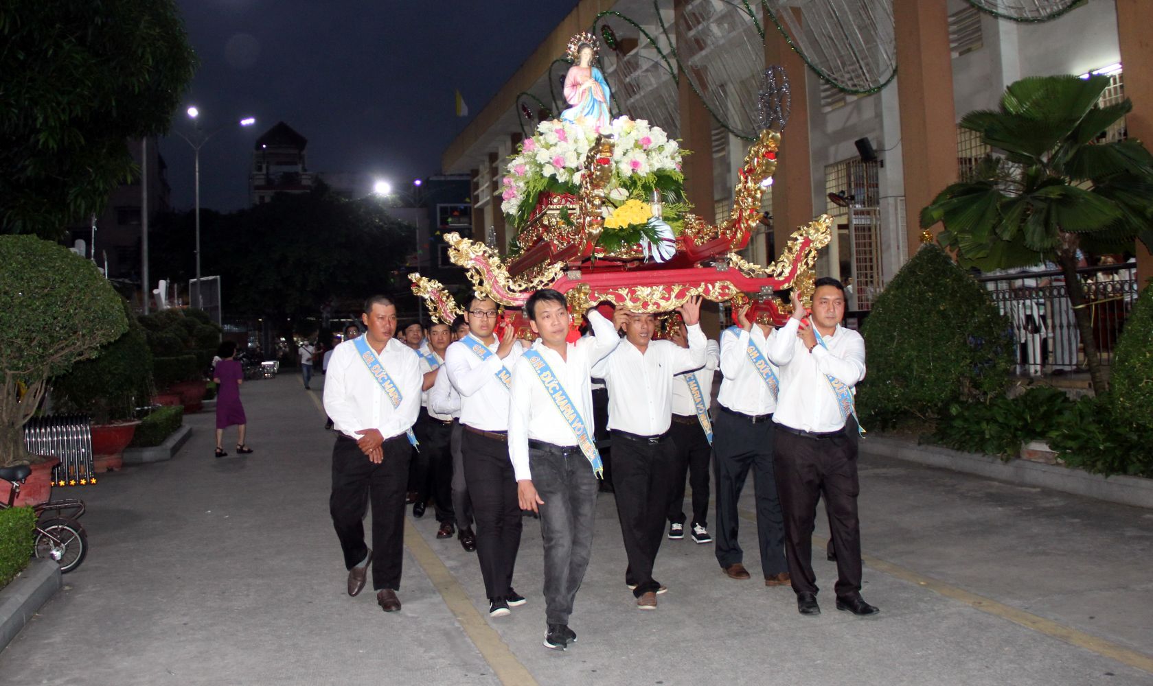 Giáo xứ Tân Phú mừng lễ Đức Mẹ Vô Nhiễm - 2025