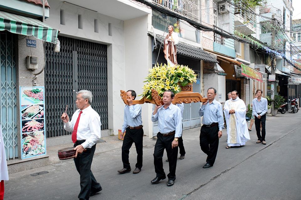 Giáo xứ Vĩnh Hòa: Mừng lễ Thánh Phaolô Tông đồ