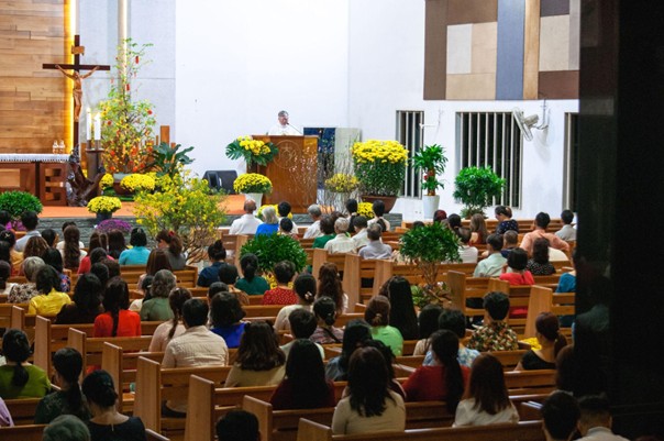 Giáo xứ Vinh Sơn Phaolô: Thánh lễ Giao thừa