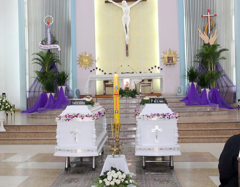 Dòng Mến Thánh Giá Gò Vấp: Lễ an táng nữ tu Têrêsa Phan Thị Thanh Nhì và nữ tu Maria Trần Thị Kim Chi