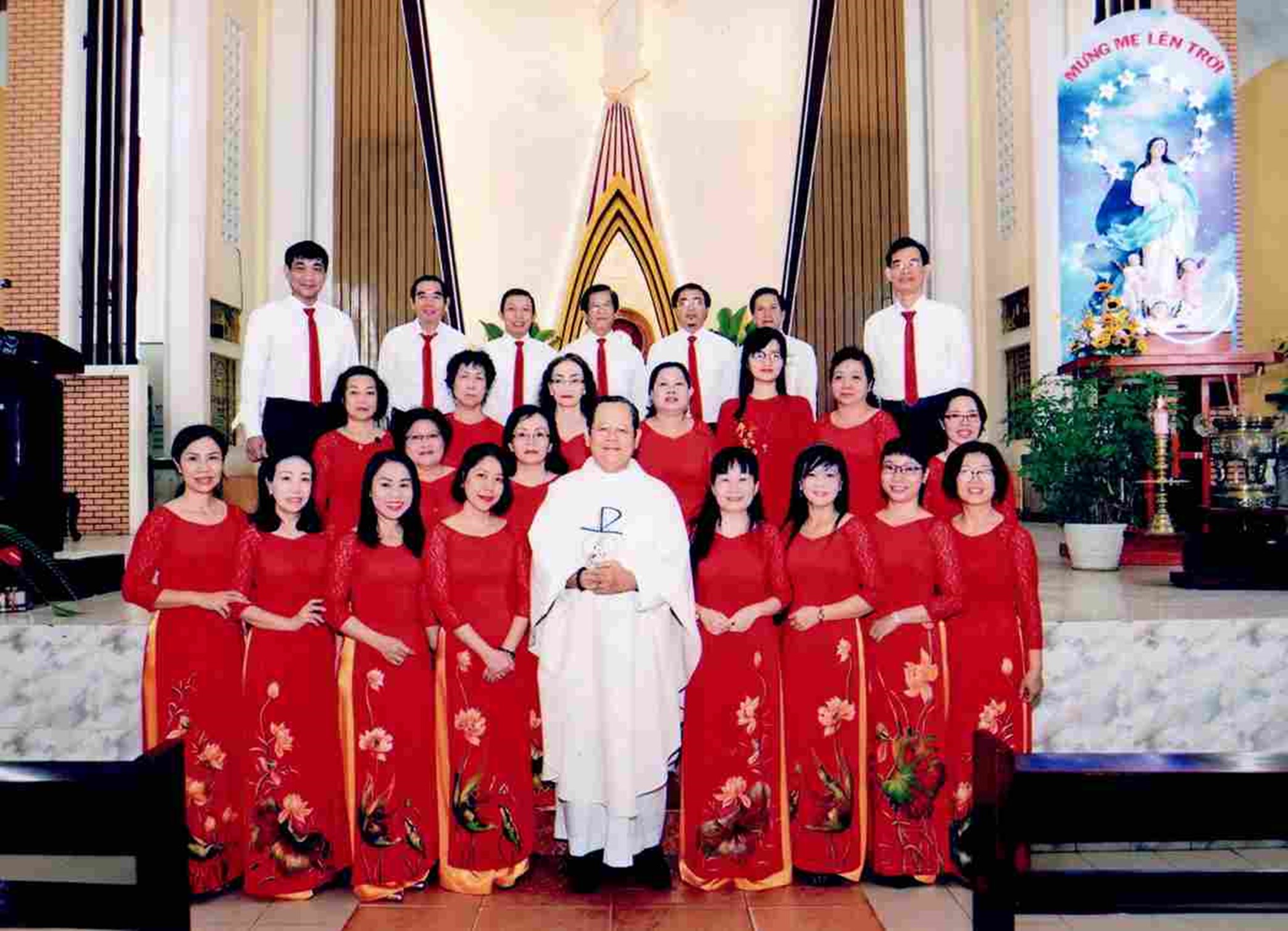 Giáo xứ Bùi Phát: Ca đoàn Vọng Lên Cao