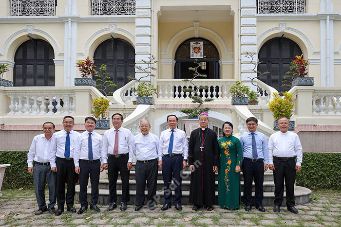 Lãnh đạo TP.HCM chúc mừng Lễ Giáng Sinh 2023 và Năm Mới 2024
