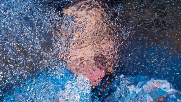 Những lời dối trá trong suy nghĩ nội tâm của chúng ta - và cách để thành thật