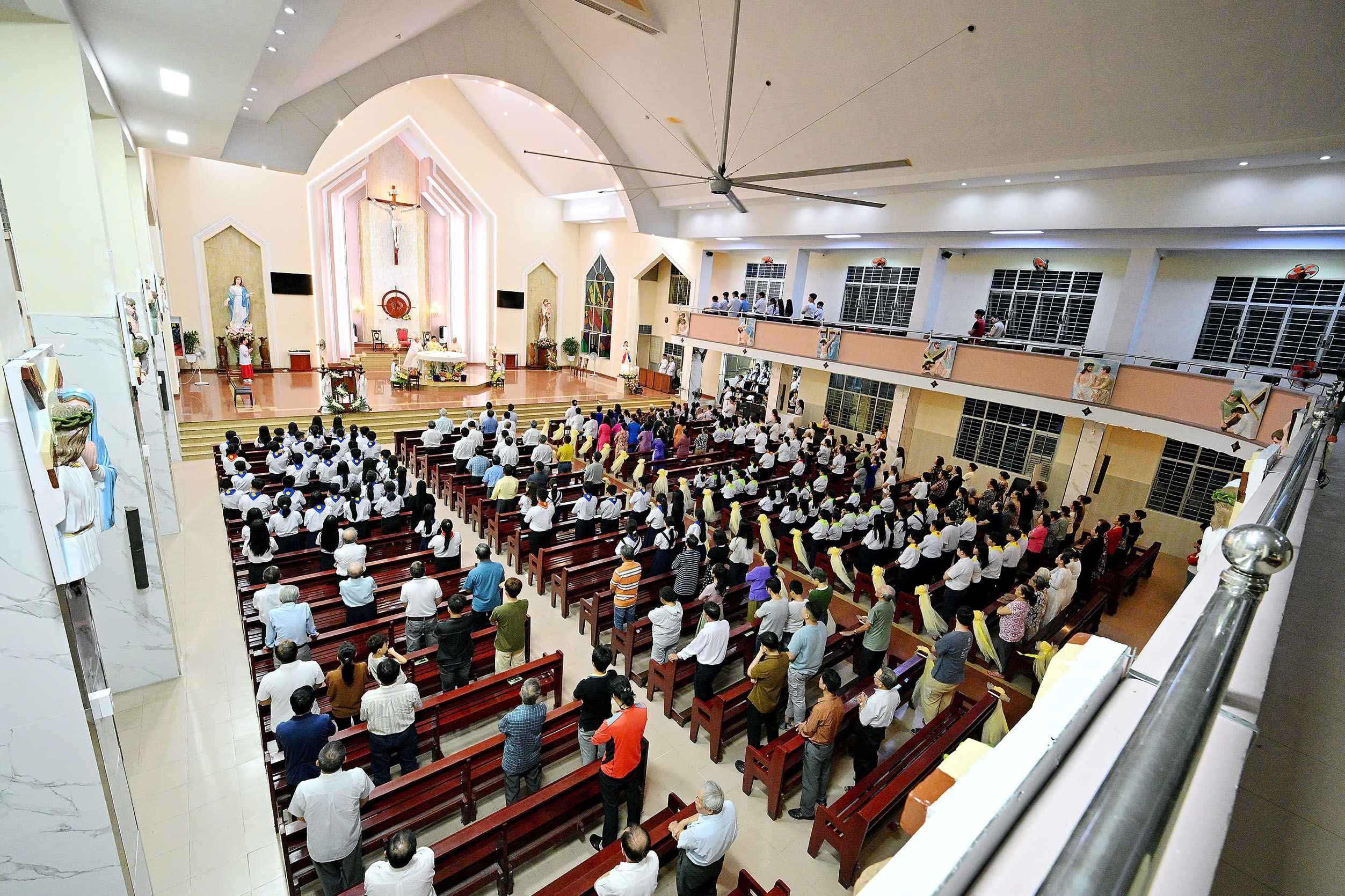 Giáo xứ Tân Chí Linh: Thánh lễ kính Thánh Giuse, mừng bổn mạng linh mục chánh xứ và giáo họ Giuse