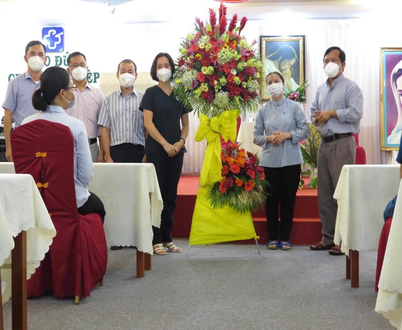 Đón nhận và trao ban trong niềm vui phục vụ