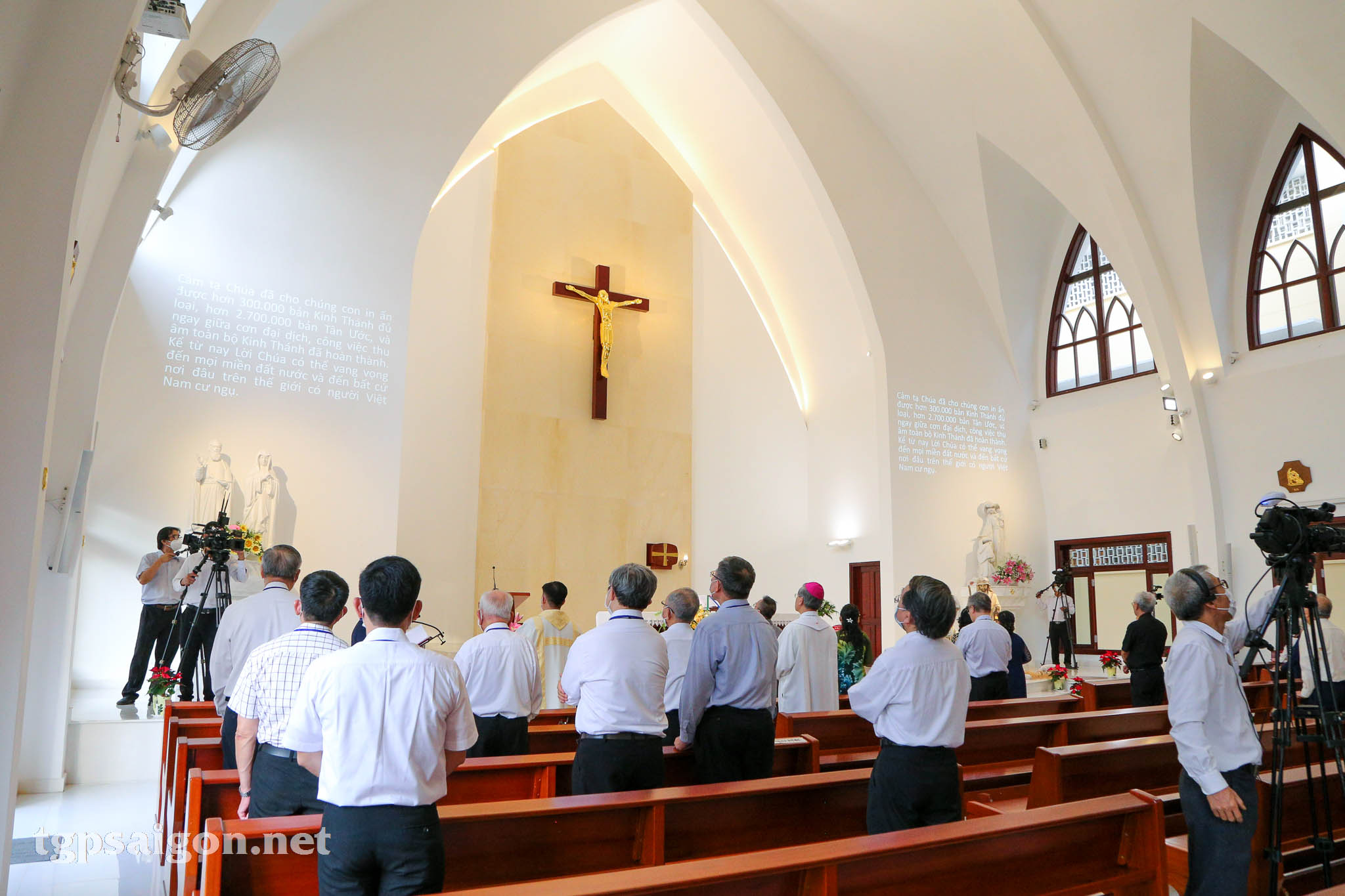 Nhóm Phiên Dịch Các Giờ Kinh Phụng vụ mừng 50 năm hiện diện (1971-2021)