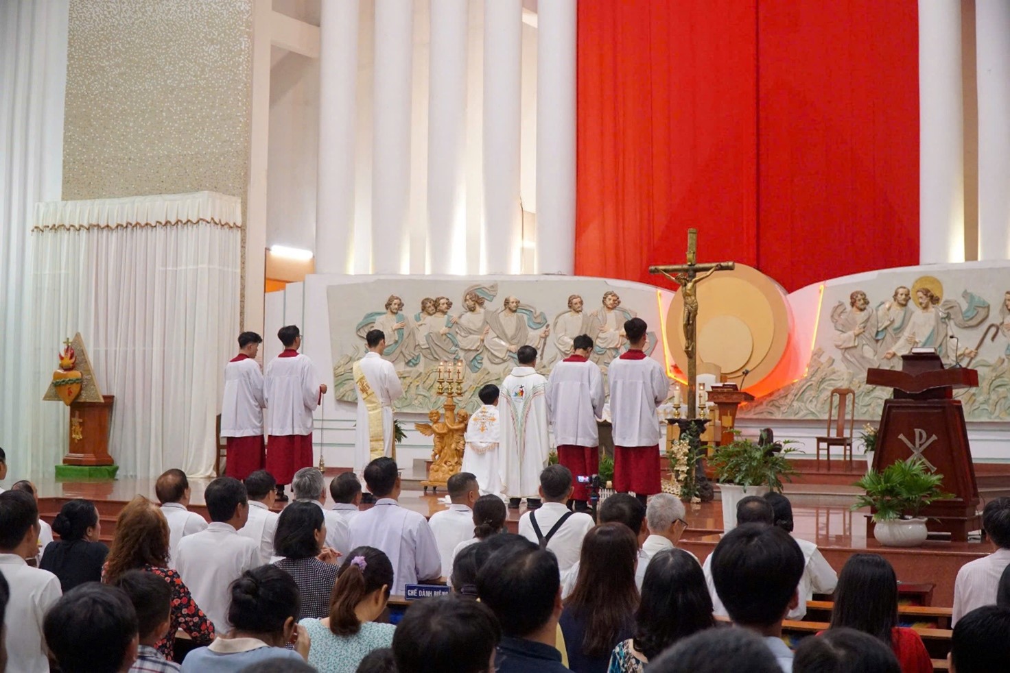 Thánh Lễ Tiệc Ly tại giáo xứ Tân Phước