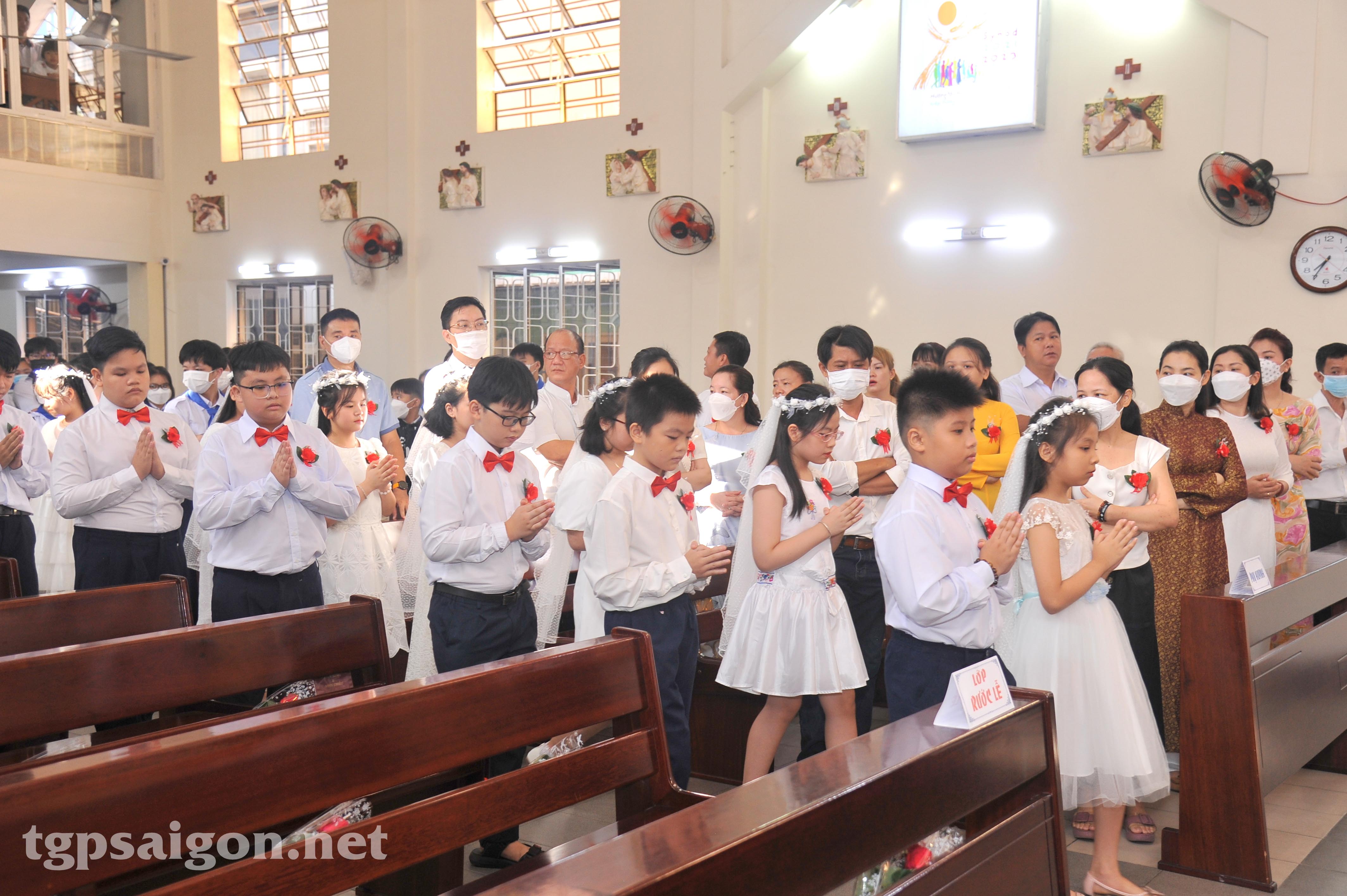 Giáo xứ Bàn Cờ: Ngày hồng phúc - Ngày niềm vui được nhân ba