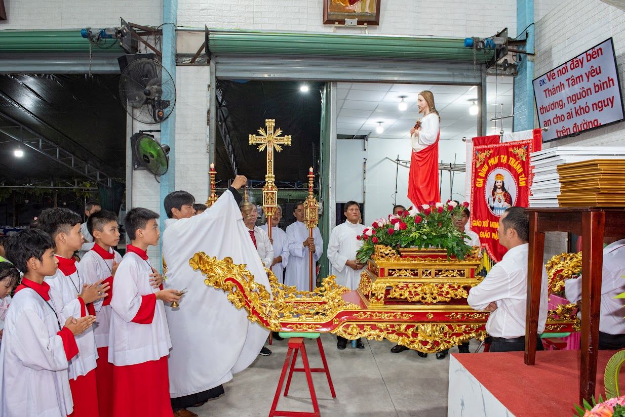 Giáo điểm Fatima - Vĩnh Lộc A: Lễ kính Thánh Tâm Chúa Giêsu