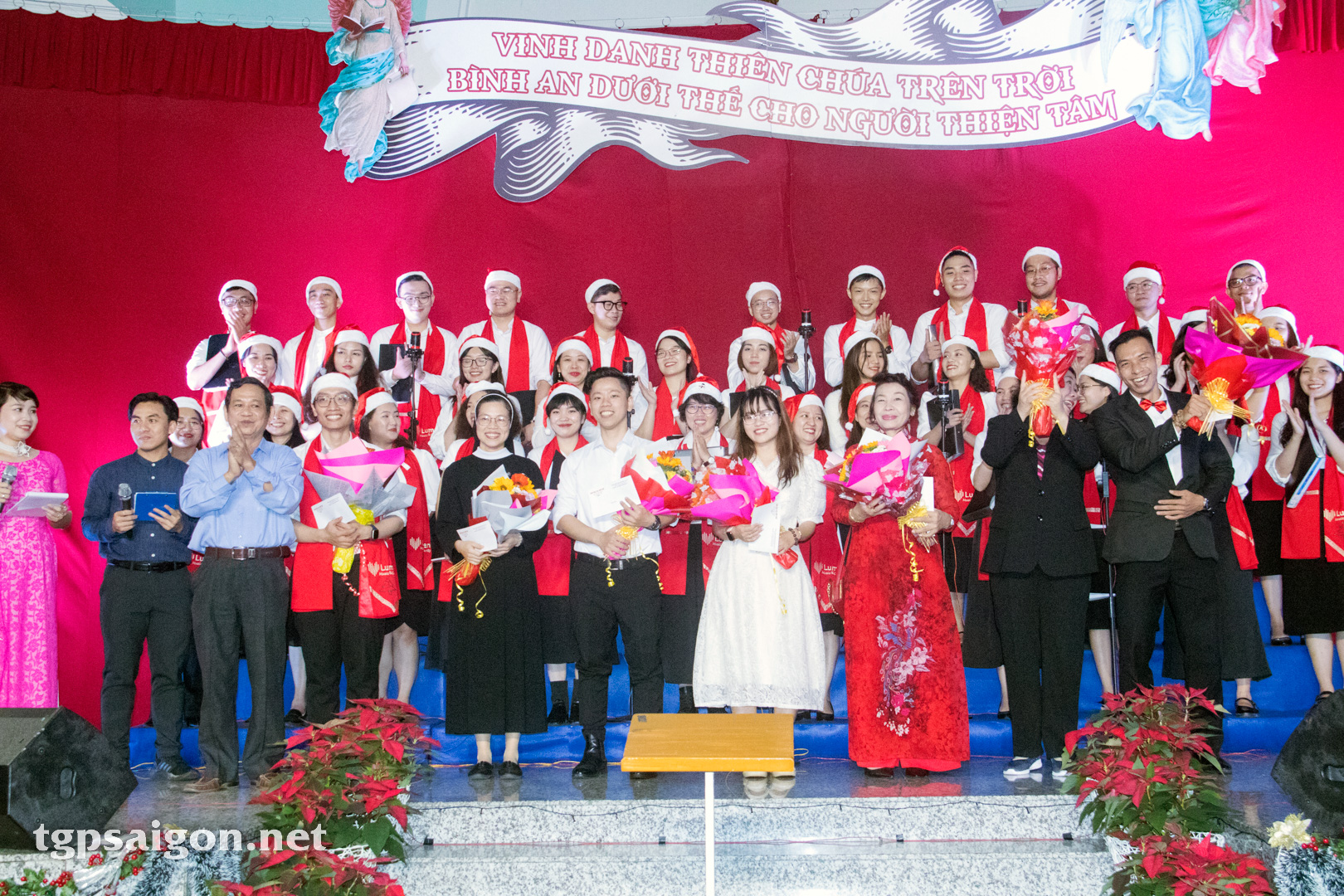 Giáo xứ Vinh Sơn 6: Thánh ca Giáng Sinh 20-12-2022