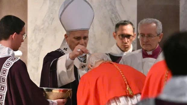 Vì sao giới trẻ mong chờ Mùa Chay: Suy ngẫm độc đáo của Đức Giáo Hoàng