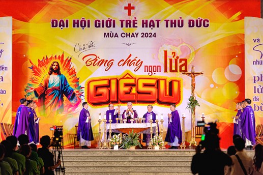 “Bừng Cháy Ngọn Lửa Giêsu” tại Đại hội Giới trẻ hạt Thủ Đức - Mùa Chay 2024