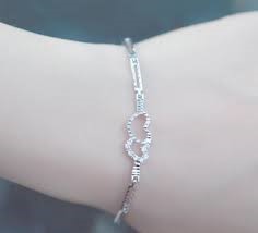 Chiếc lắc tay
