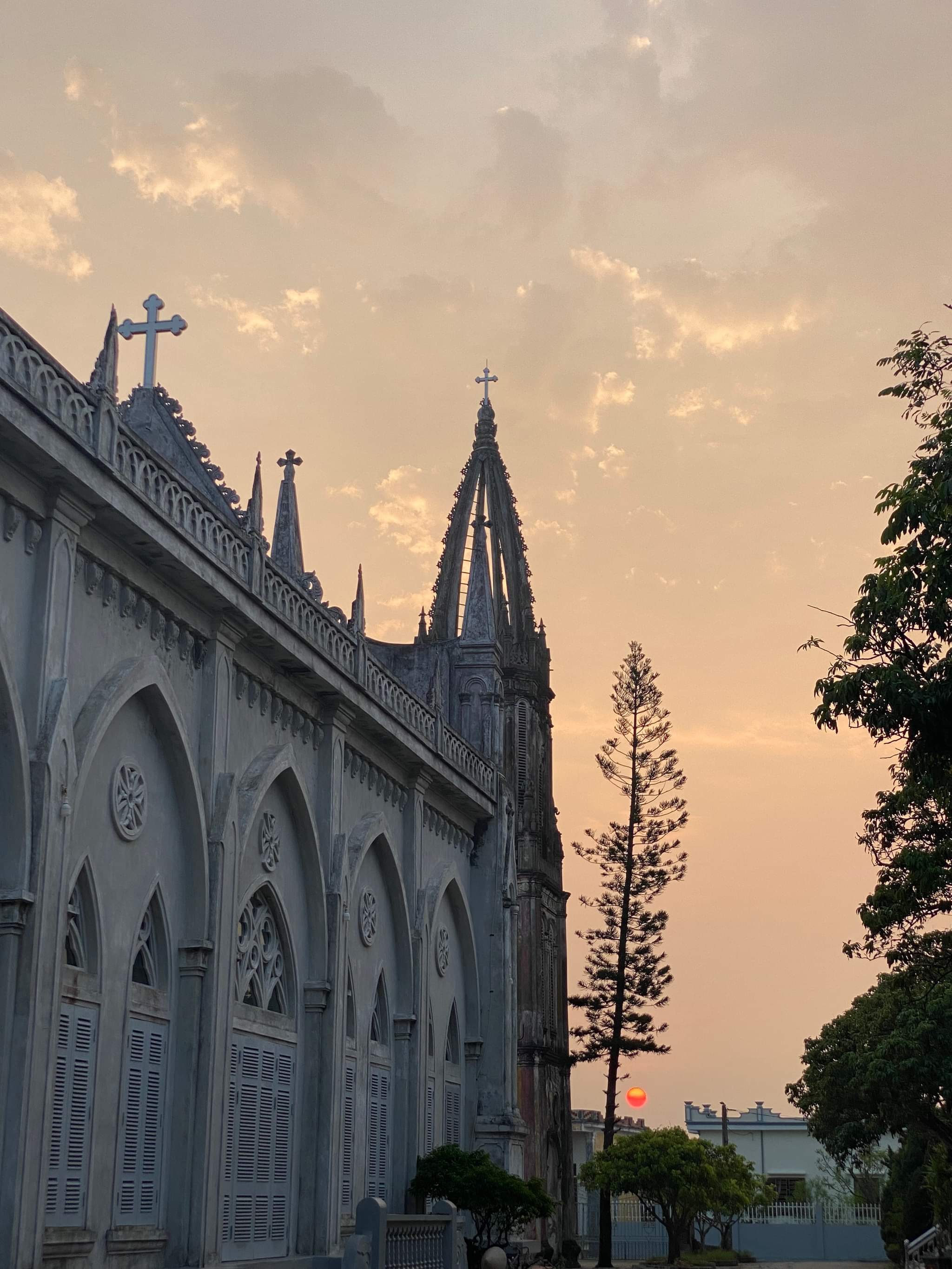 Trong mọi khoảnh khắc, có Chúa trong đời