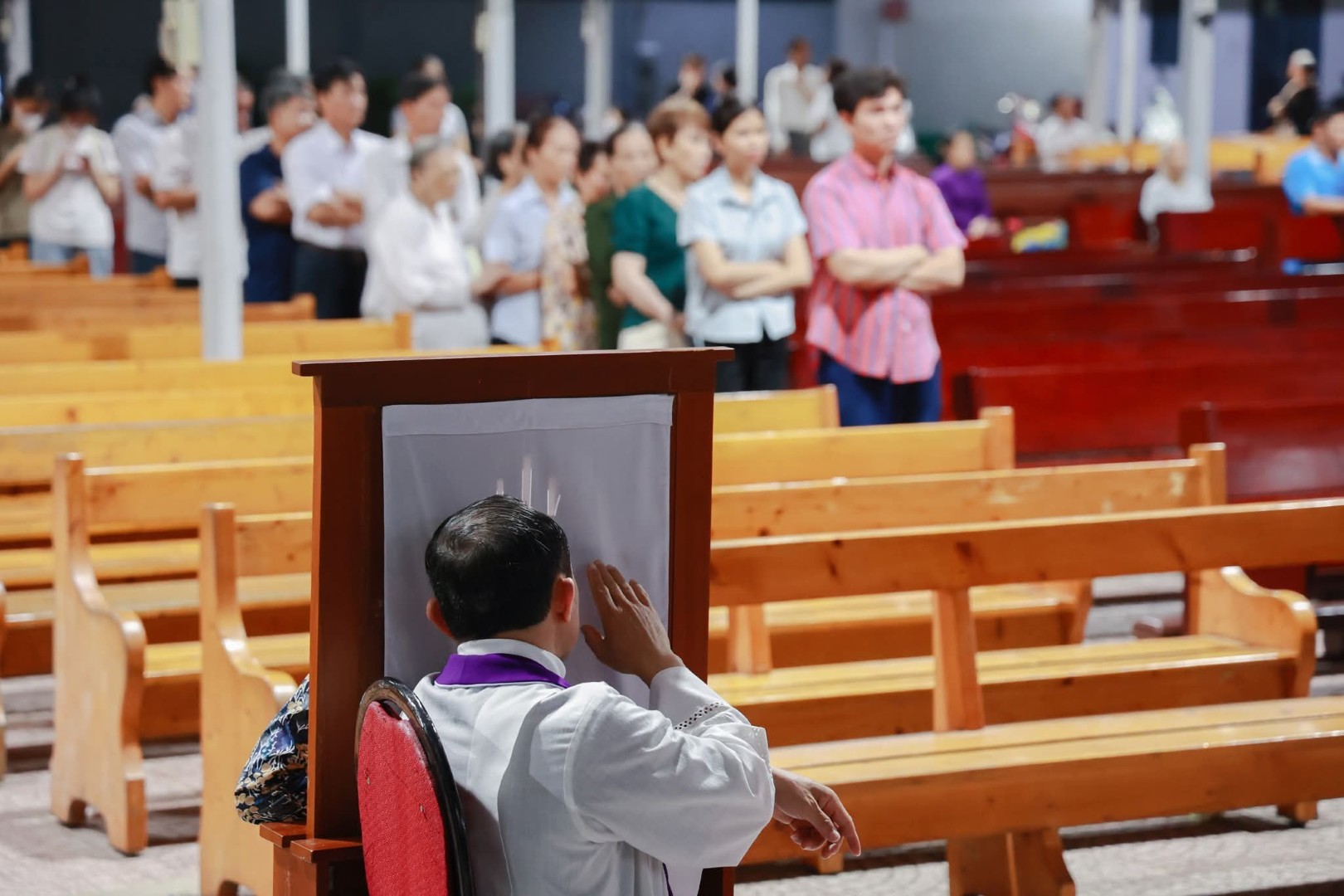 Giáo xứ Thánh Phanxicô Xaviê lãnh nhận Bí tích Hòa giải trong Mùa Chay 2026