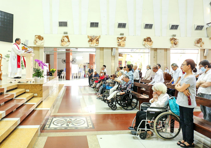 Giáo xứ Hòa Hưng: Thánh lễ Tạ ơn và cầu nguyện cho các bệnh nhân