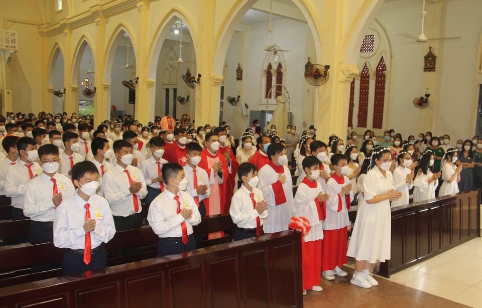 Giáo xứ Thủ Đức: Hồng Ân Chúa Thánh Thần 2022