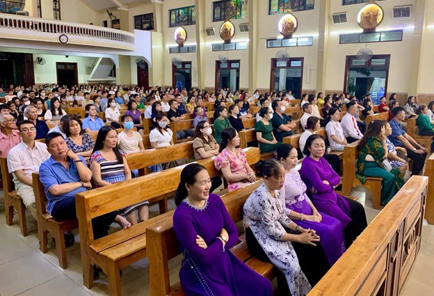 Giới Trẻ giáo xứ Thạch Đà tĩnh tâm Mùa Chay 2025