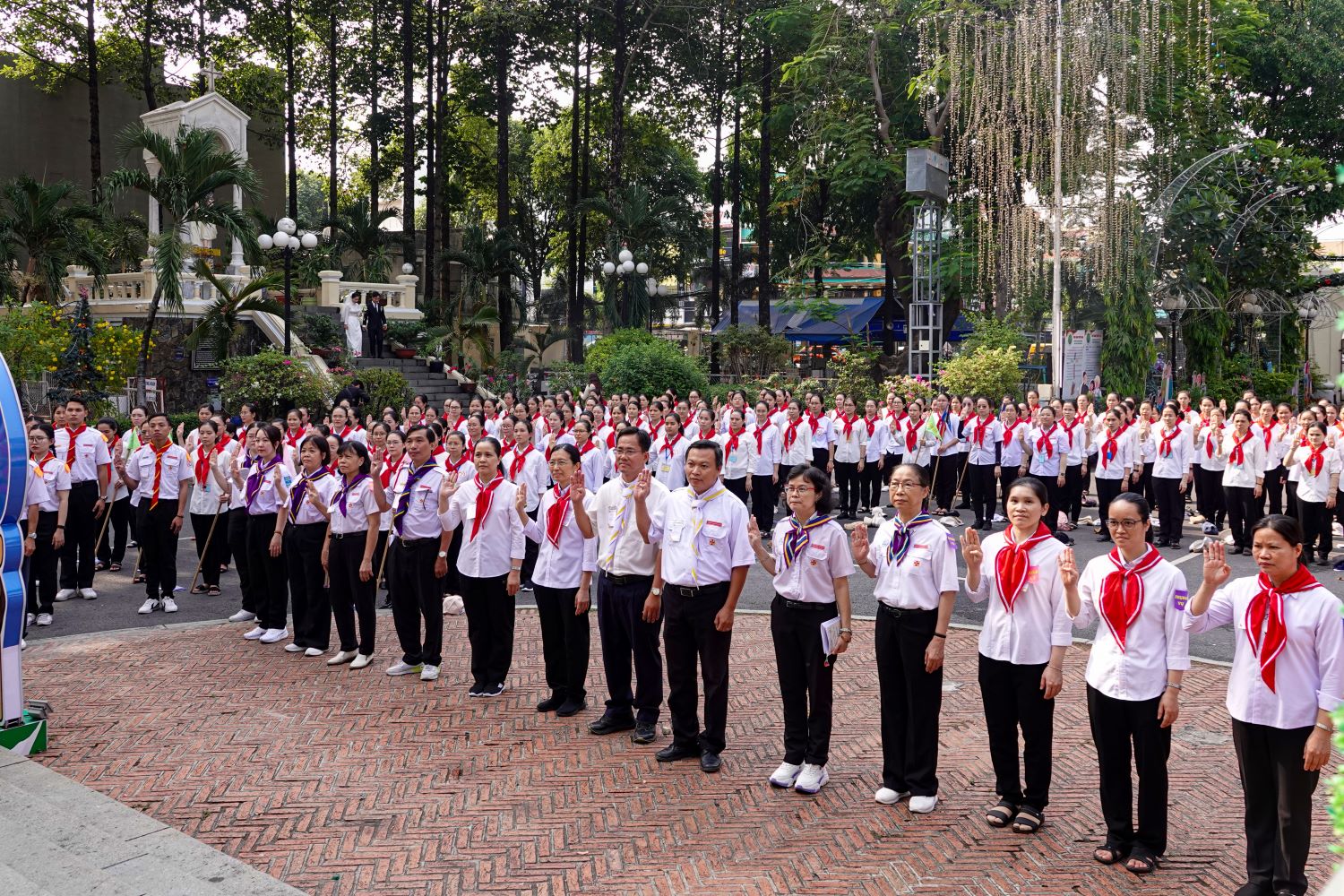 Sa mạc Trợ Úy Học viện Liên Dòng Thánh Tôma