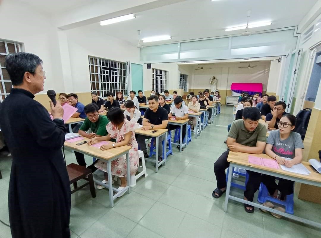 Dạy Giáo lý là thông truyền kinh nghiệm sống Đức tin Công giáo