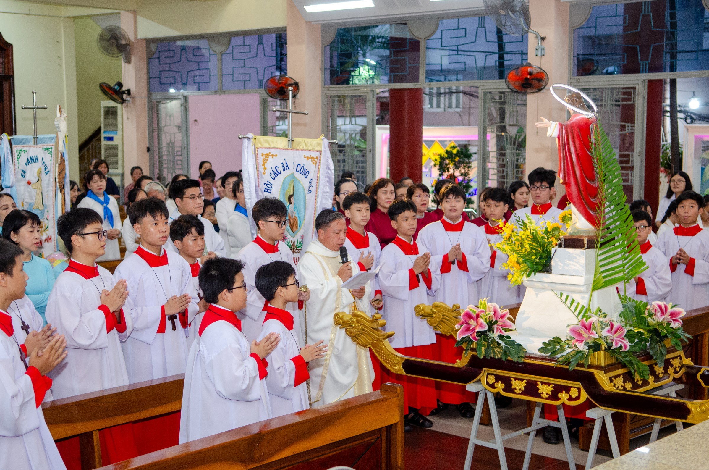 Giáo xứ Nam Thái: Lễ Chúa Kitô Vua, mừng bổn mạng giáo khu II