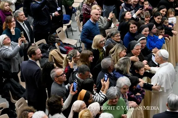 Sứ vụ và hiệp thông - Diễn văn của Đức Thánh Cha Lêô XIV dành cho Giáo triều Roma nhân dịp gặp gỡ chúc mừng Giáng sinh, ngày 22/12/2025