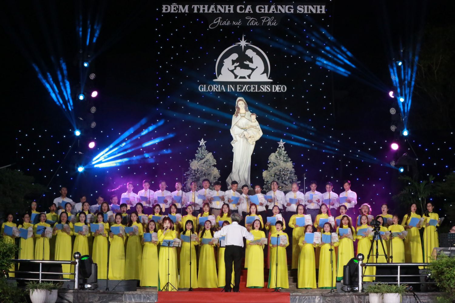 Giáo hạt Tân Sơn Nhì: Diễn nguyện Thánh Ca mừng Chúa Giáng Sinh - 2025