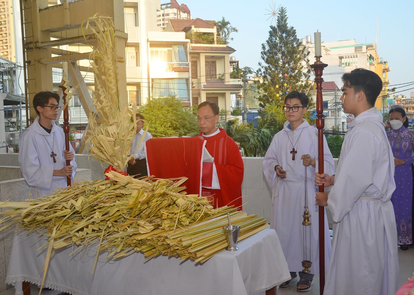 Giáo xứ Thăng Long: Cùng với Chúa Giêsu khải hoàn bước vào thành Giêrusalem