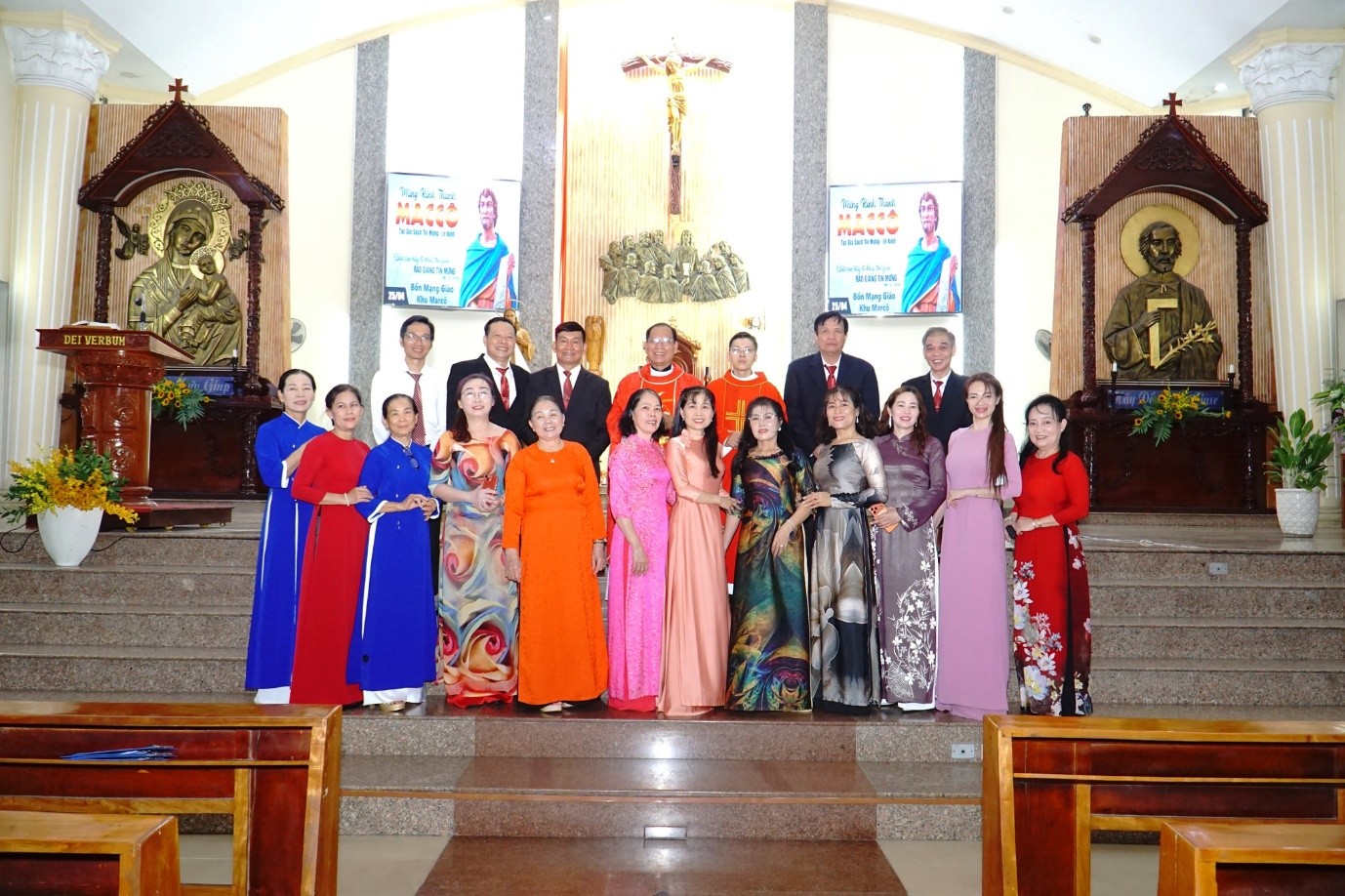 Giáo xứ Thạch Đà: Giáo khu Marcô mừng lễ bổn mạng 2026