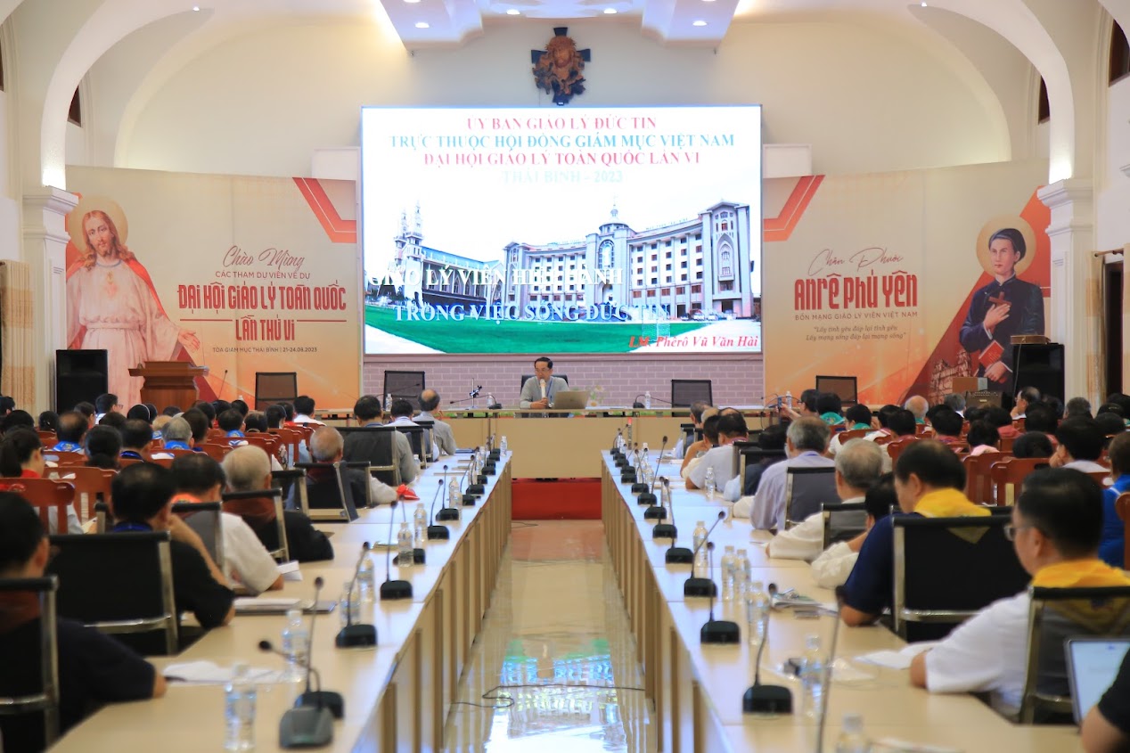Giáo Lý Viên hiệp hành trong việc Sống Đức tin, Học hỏi Lời Chúa và Việc dạy Giáo lý