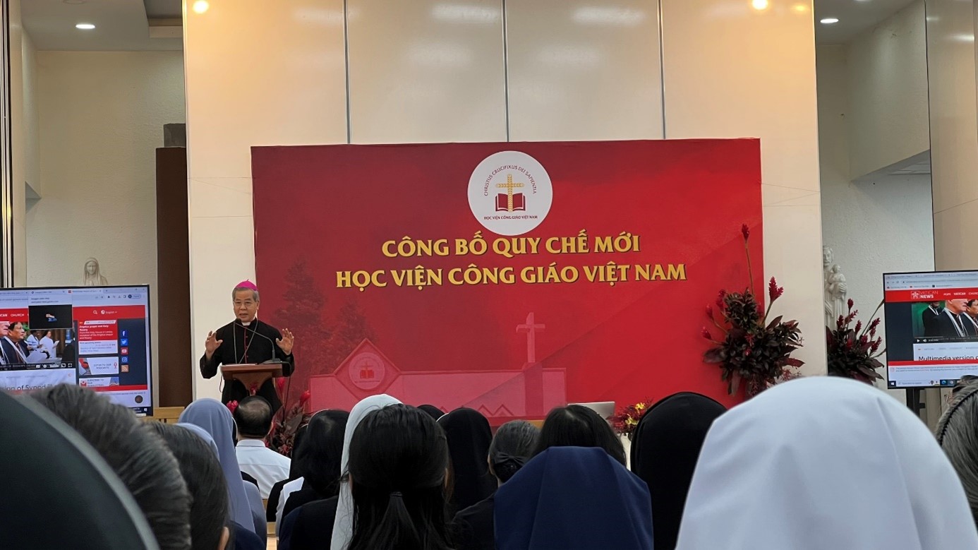 Nghi thức công bố Quy chế mới của Học viện Công Giáo Việt Nam