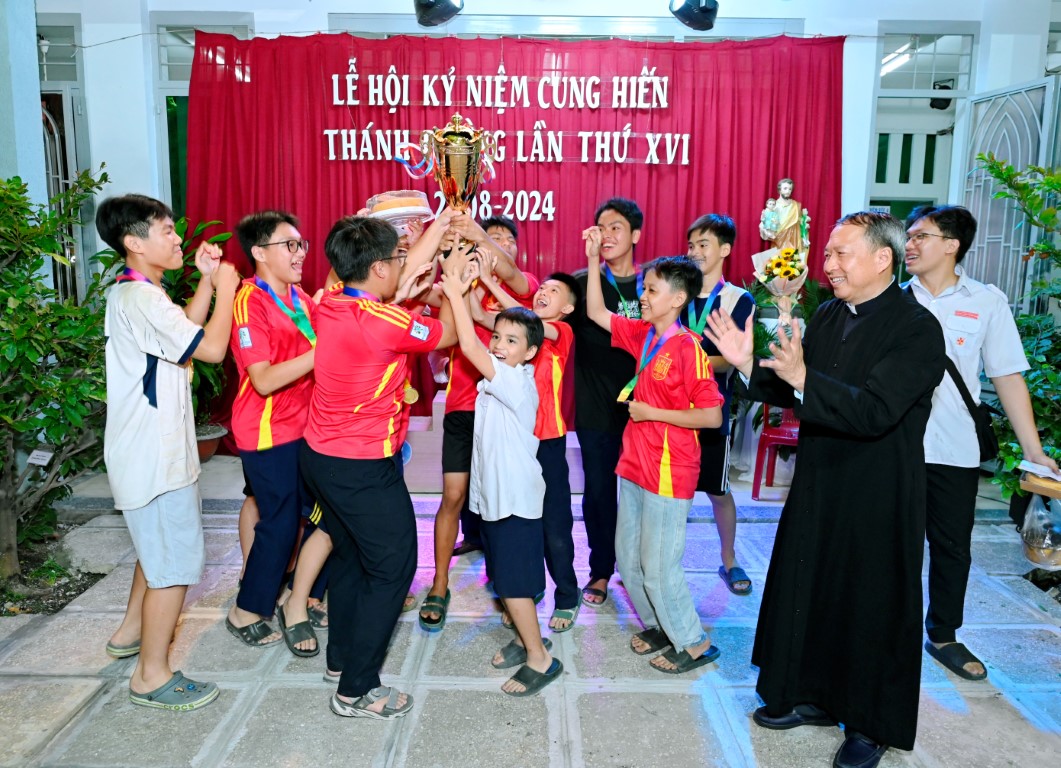 Lễ Hội Mừng kỷ niệm cung hiến thánh đường giáo xứ Tân Phú Hòa