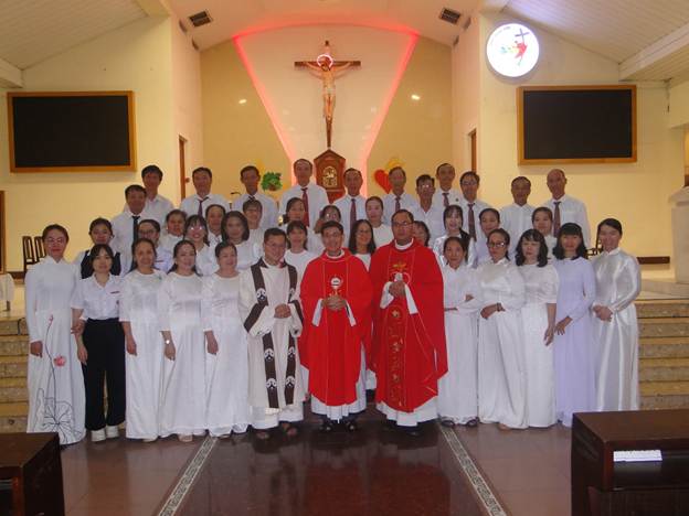 Giáo xứ Cao Thái: Mừng bổn mạng Ca đoàn tổng hợp